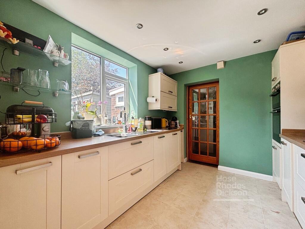 House in Newport, Parkhurst - View 3