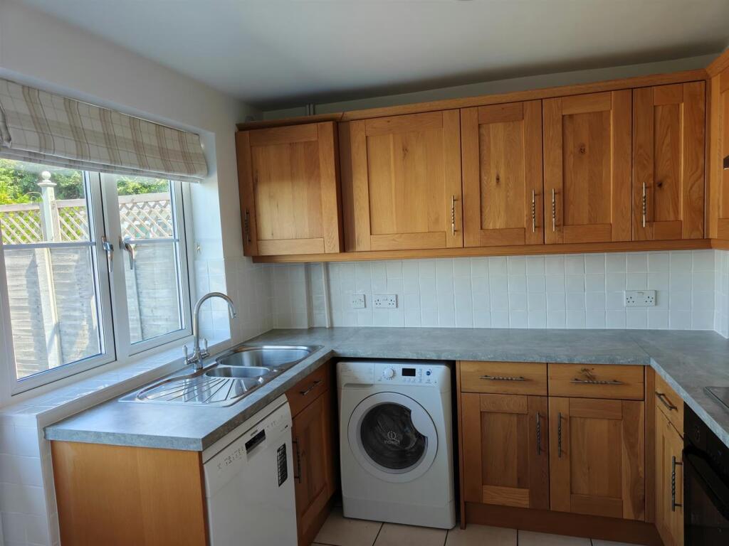 House in New Forest, Brockenhurst Village, Brockenhurst - View 4