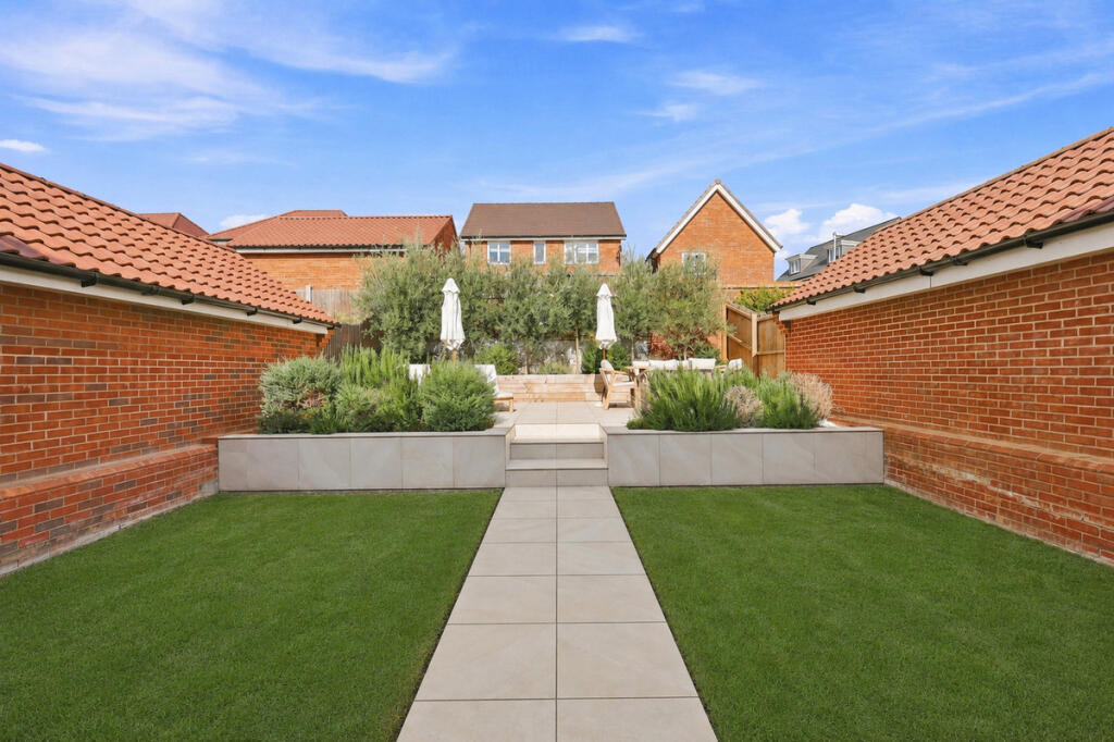 House in Rochford, Rawreth - View 4