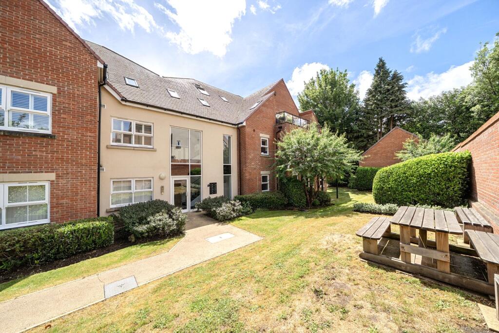 Main image of property: Victoria Close, Rickmansworth, Hertfordshire, WD3