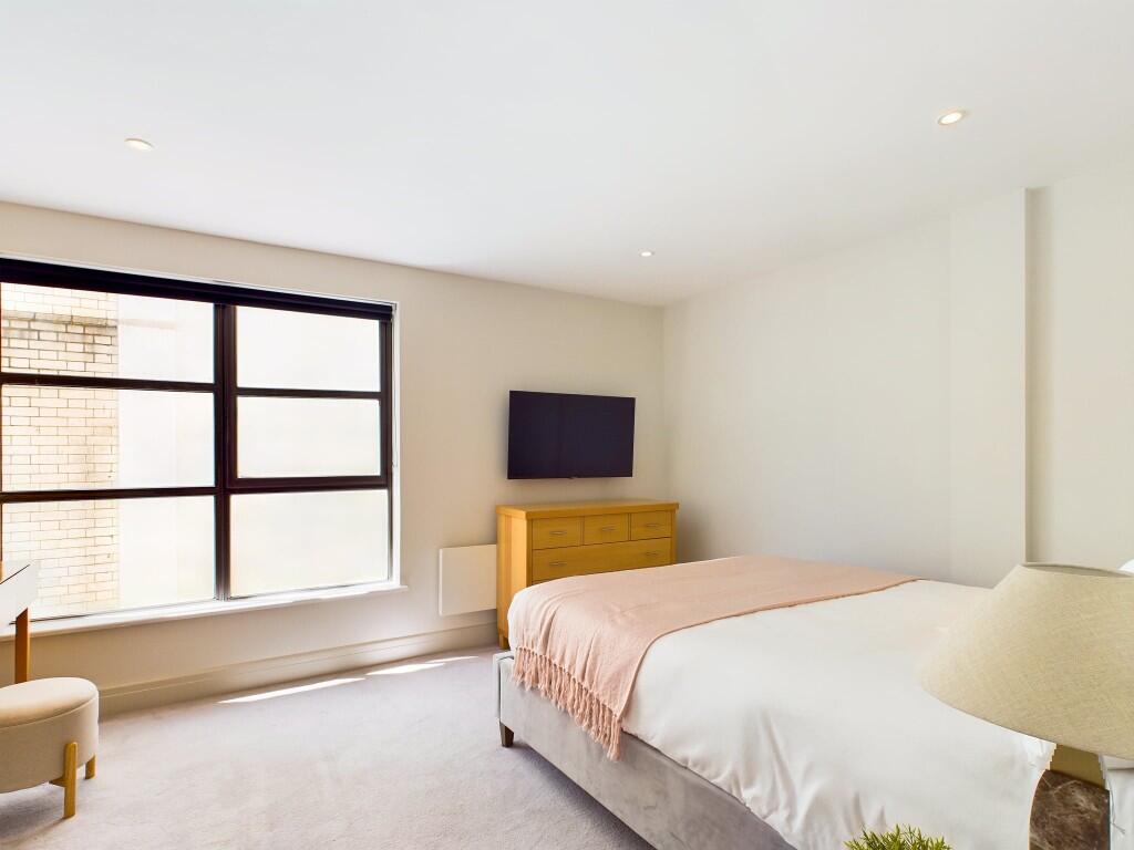 2 bedroom serviced apartment for rent