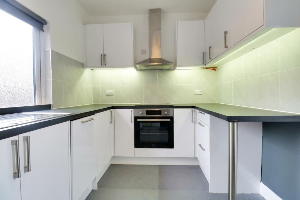 Apartment in Dartford - View 3