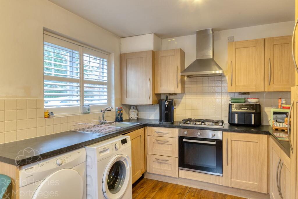 Turnpike Close, Rochdale, OL12 photo 5