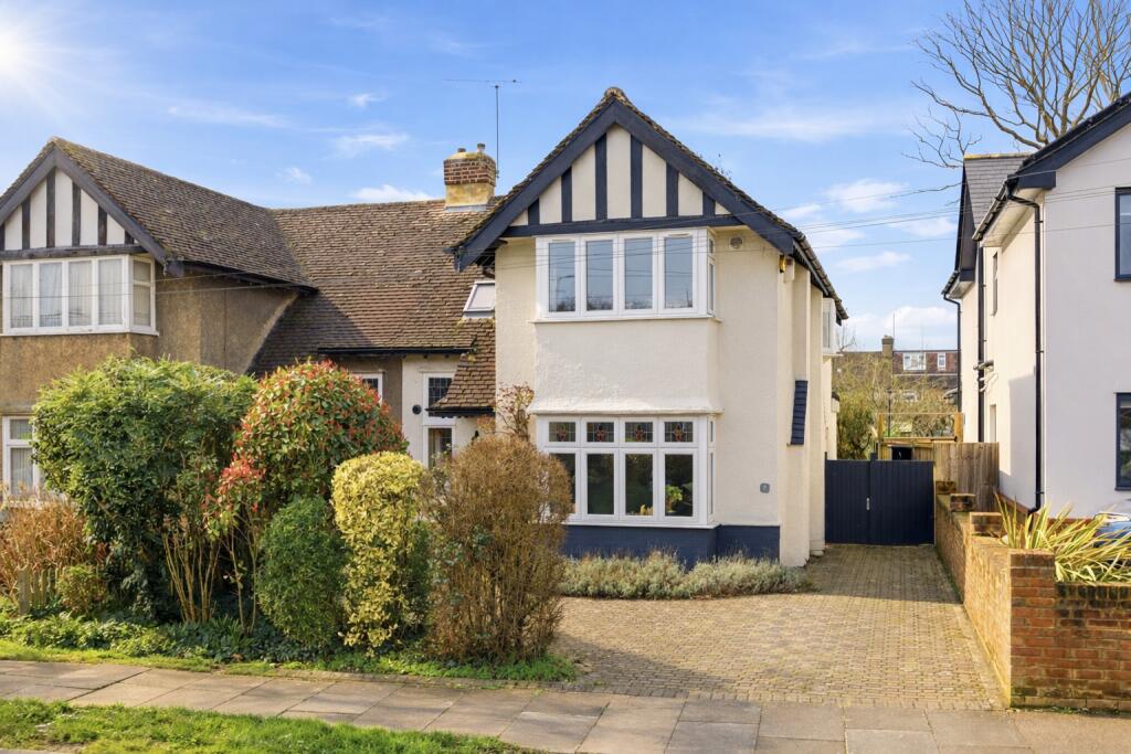Main image of property: Hazelwood Drive, St. Albans, Hertfordshire, AL4