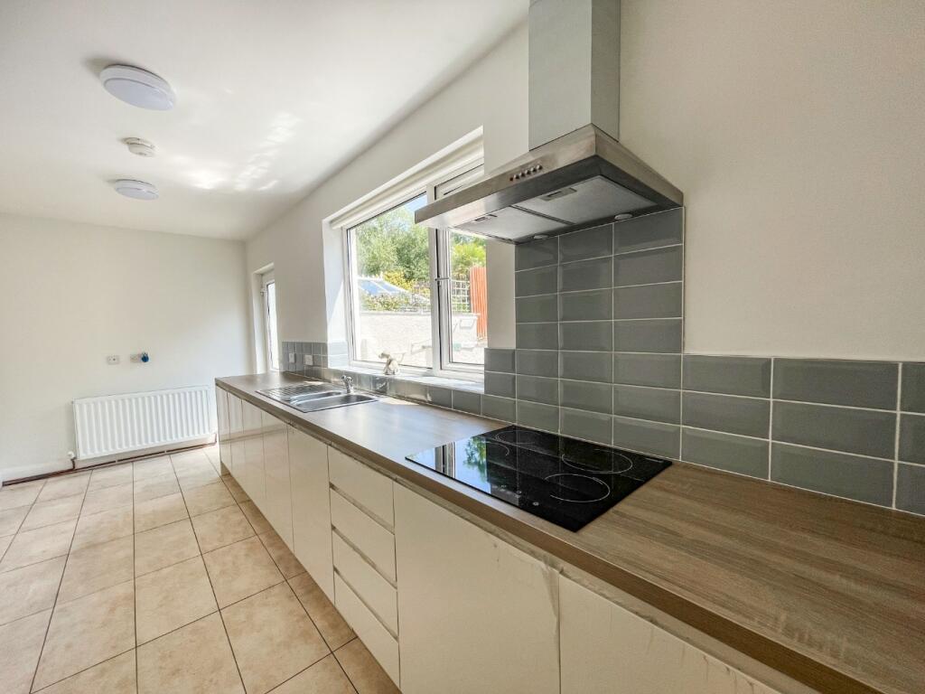 House in Pontarddulais - View 4