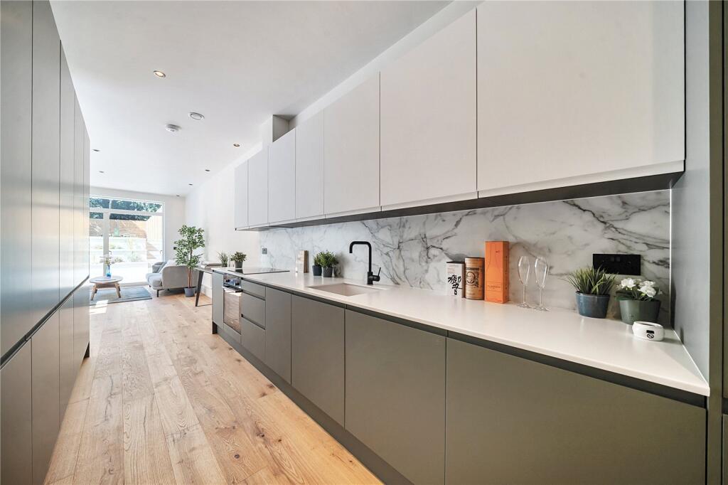 Apartment in London - View 4