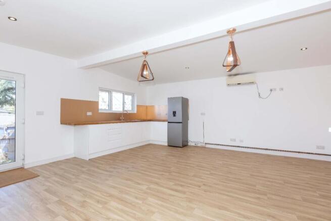 Upper Brighton Rd_6.jpg