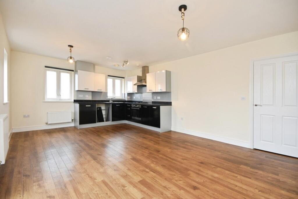 Apartment in Braintree, Essex - View 5