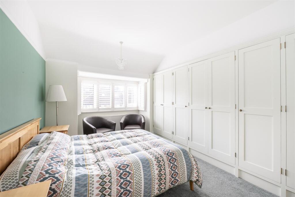 Additional image 4 of Park Mount, Harpenden