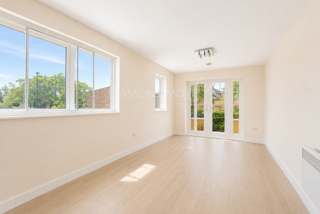 Apartment in Twickenham - View 3