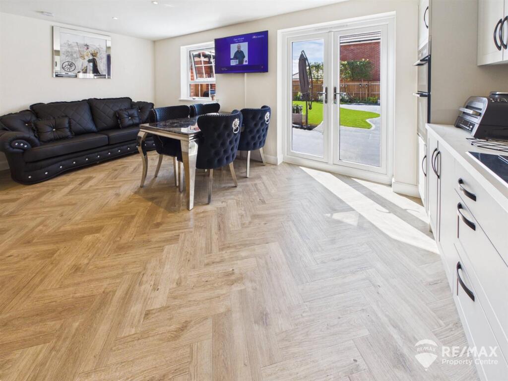 House in Tendring, Upper Dovercourt, Harwich - More