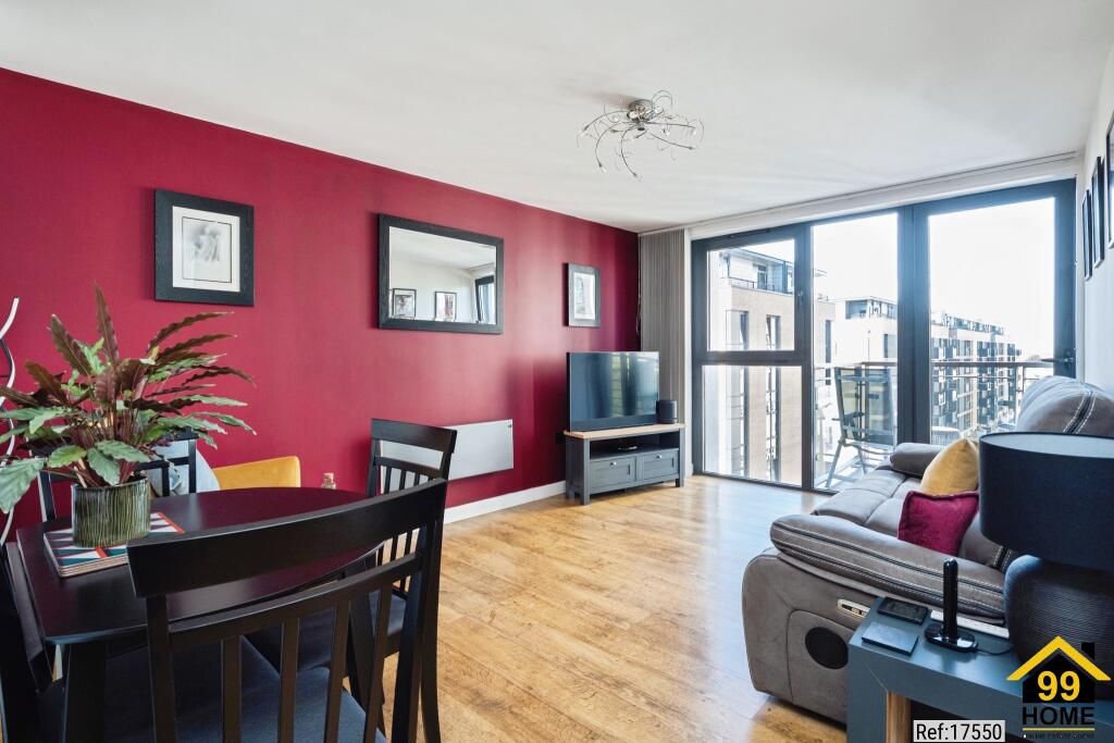 Apartment in London, Suttons Wharf, Mile End - View 5