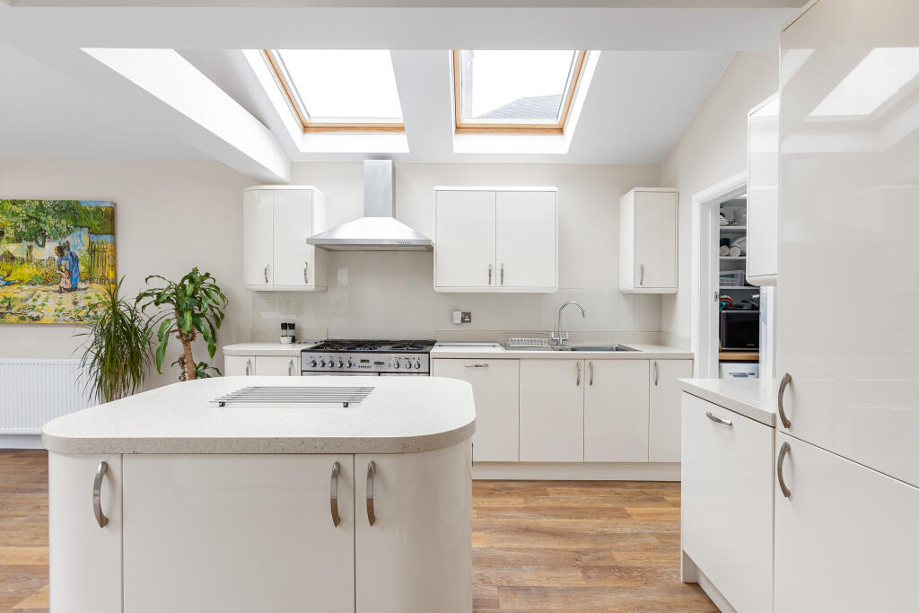 Additional image 6 of Highfield Avenue, Harpenden, AL5