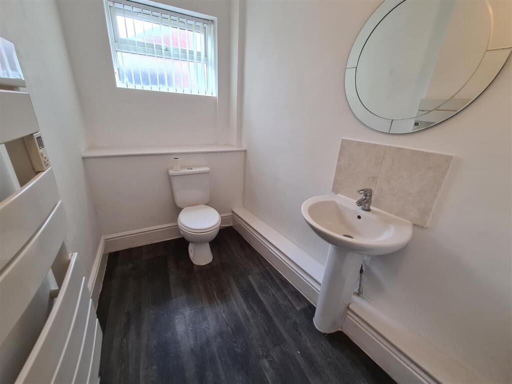 Apartment in Rugby, New Bilton - View 3