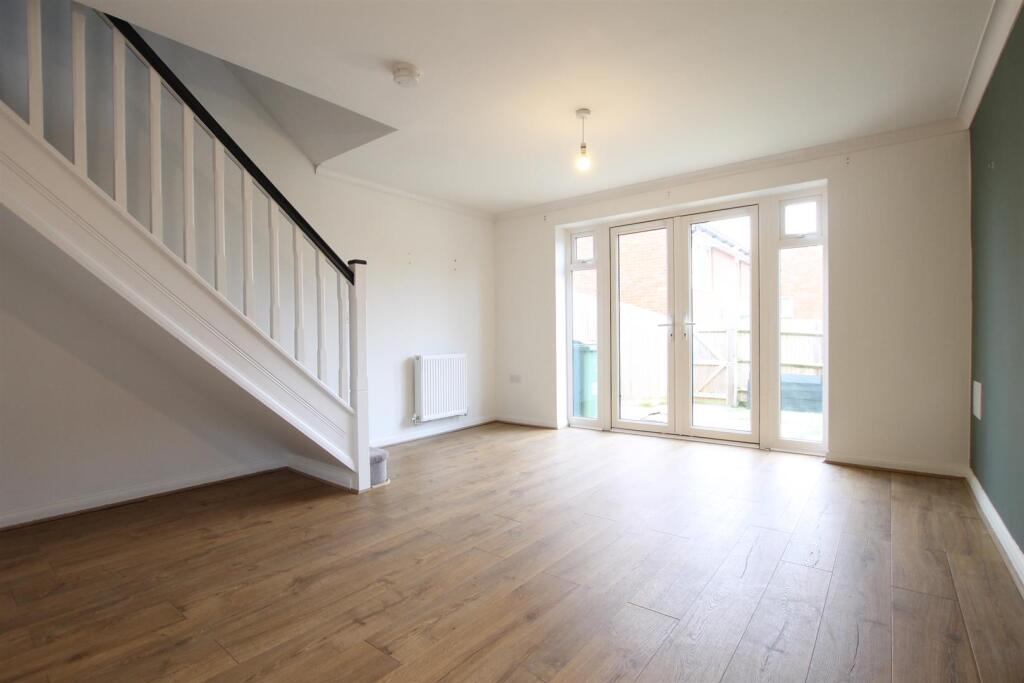 House in East Cowes, Osborne - More