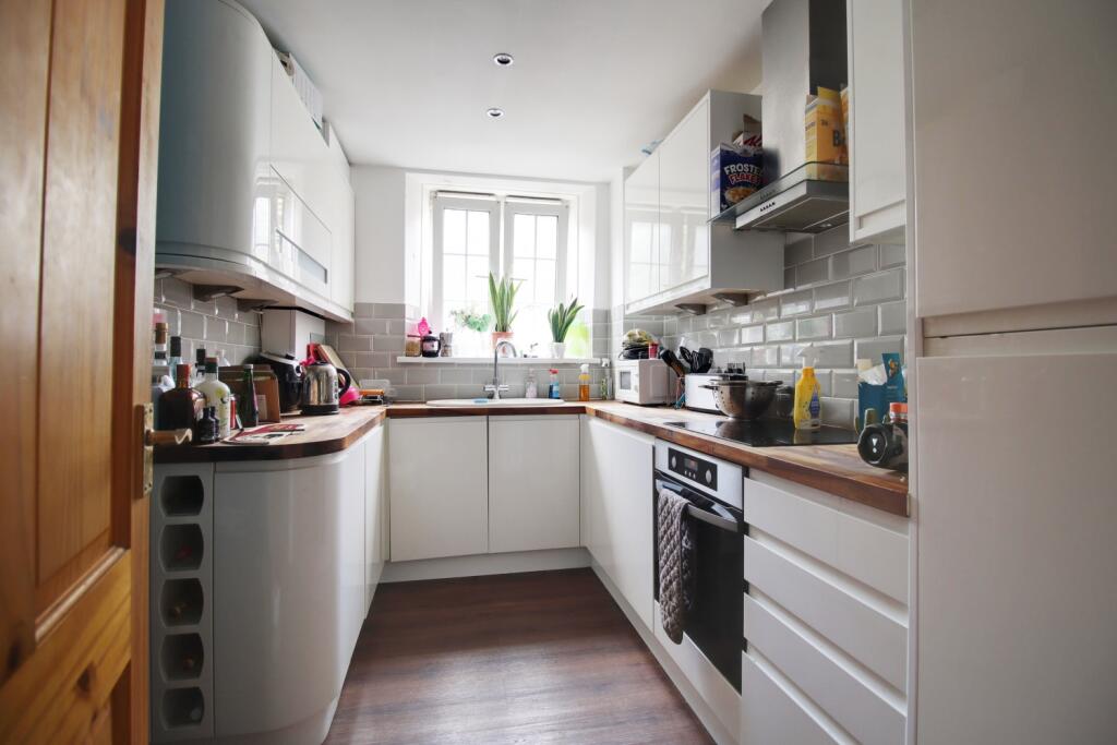 Apartment in London - View 3