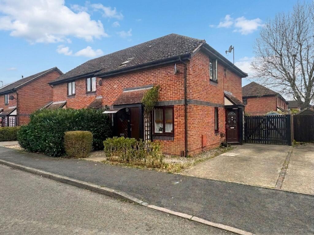 Main image of property: Gibson Close, Abingdon, OX14