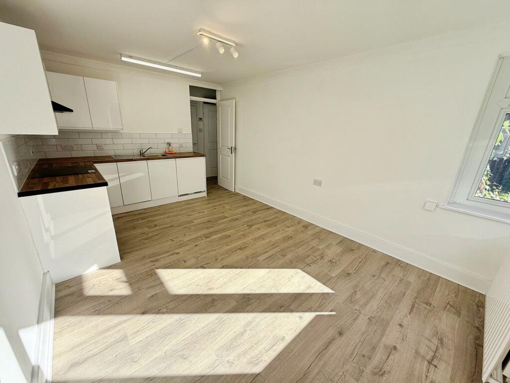Apartment in Telford - View 4