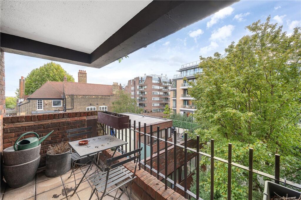 Apartment in London, Royal Borough of Kensington and Chelsea - View 3