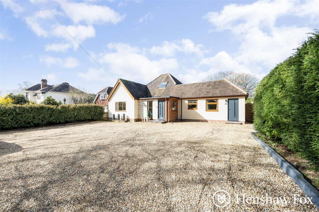 Main image of property: Rownhams Lane, North Baddesley, Hampshire