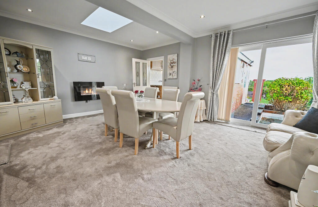 House in Wolverhampton, West Midlands - View 3