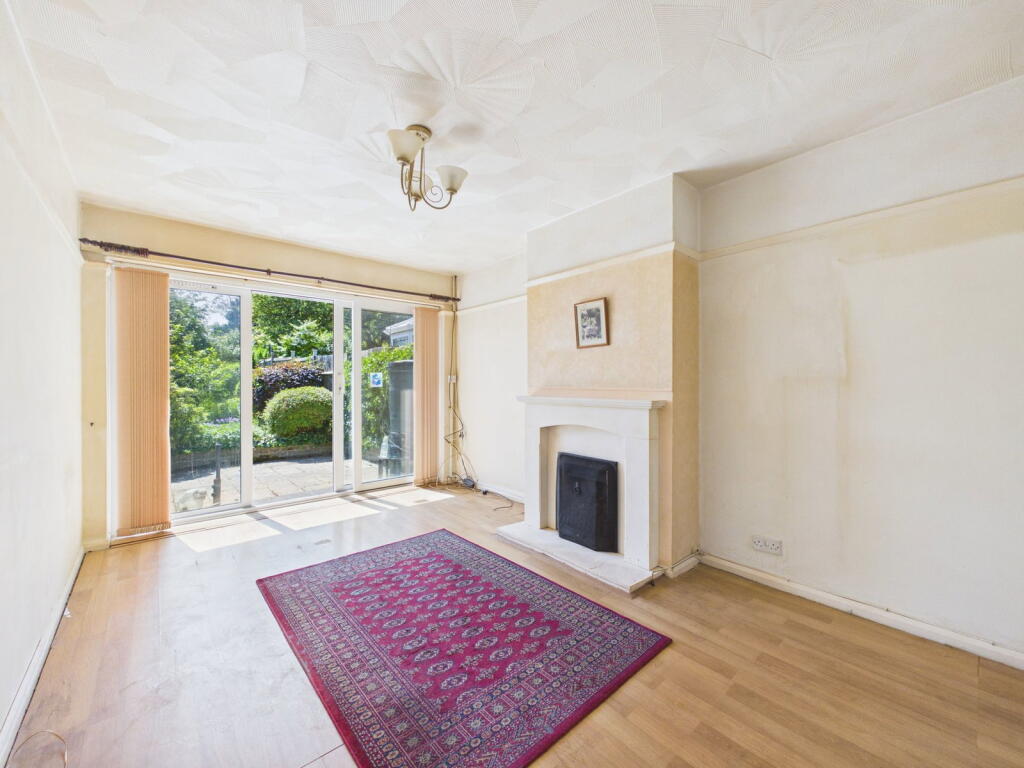 House in Worthing, West Sussex - View 2