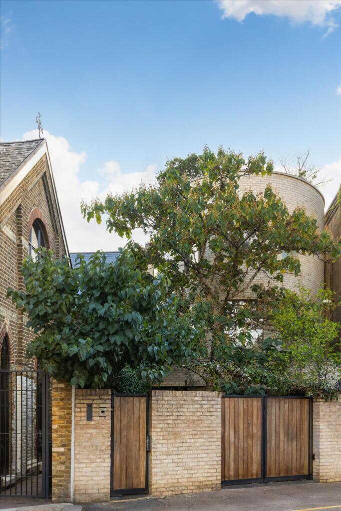 House in London - More