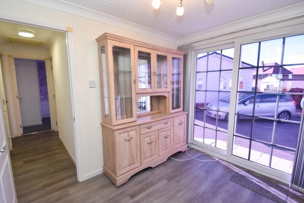 House in East Lindsey, Ingoldmells - More