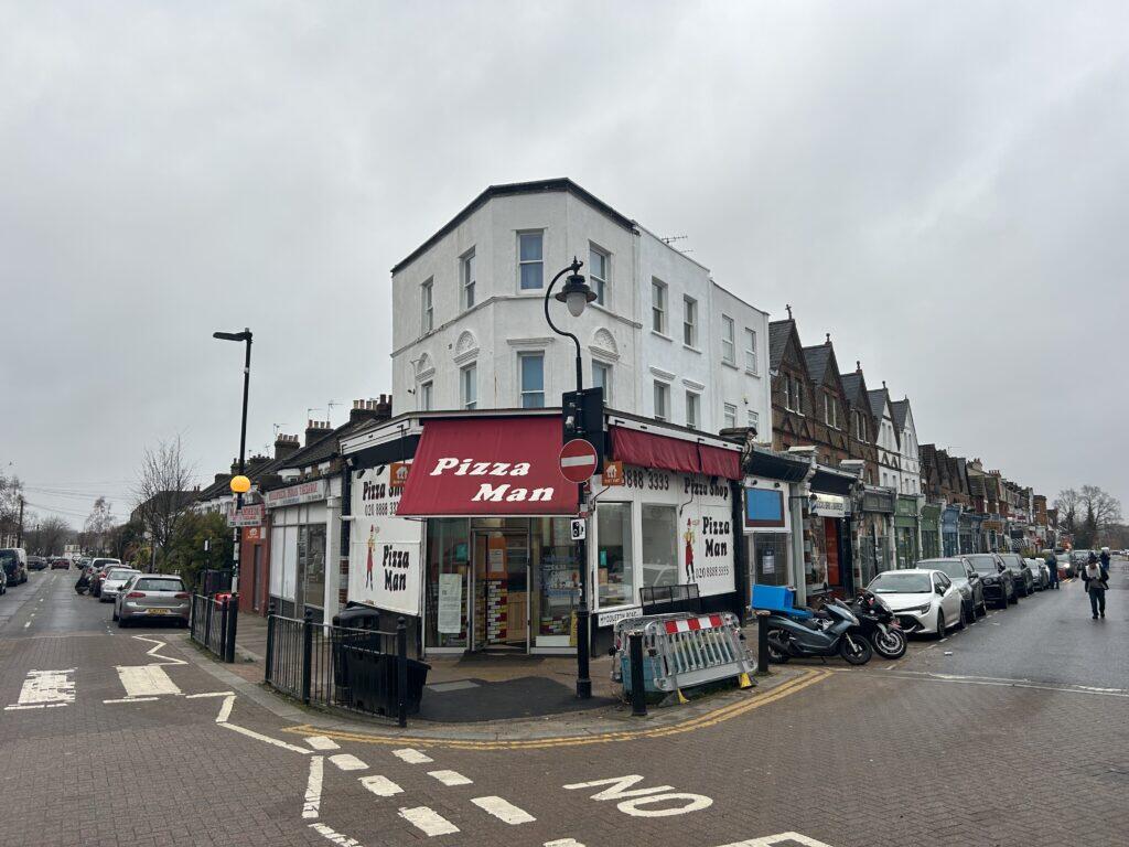 Main image of property: Myddleton Road, Bowes Park, London, N22 8NQ