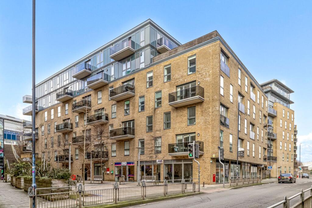Main image of property: Fleet Street, Temple House, BN1