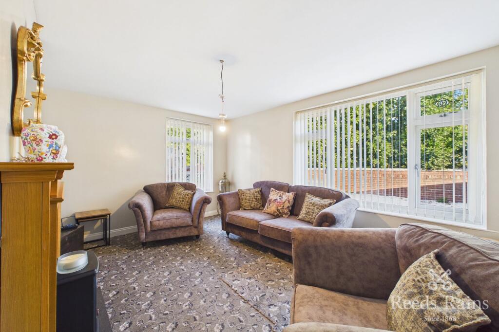 House in Wakefield, West Yorkshire - View 4