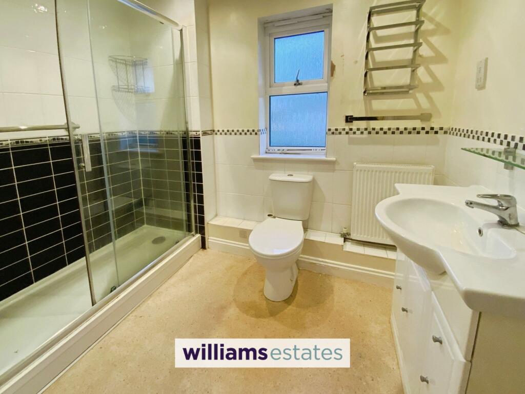 Boughton Avenue, Rhyl, LL18 photo 2