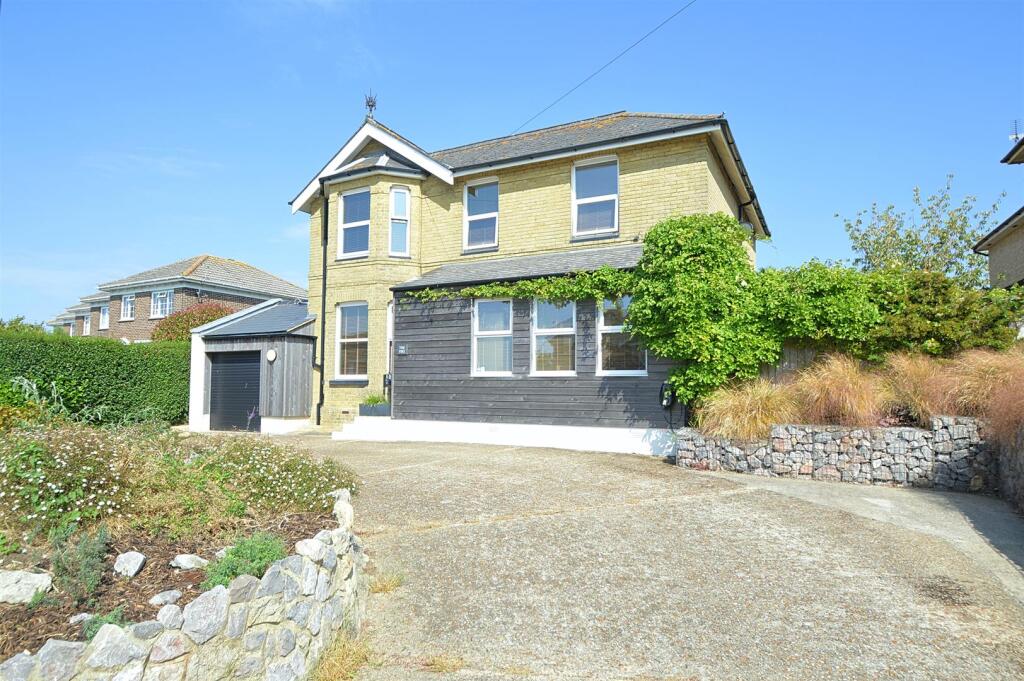 Main image of property: IDEAL FAMILY HOME * SHANKLIN