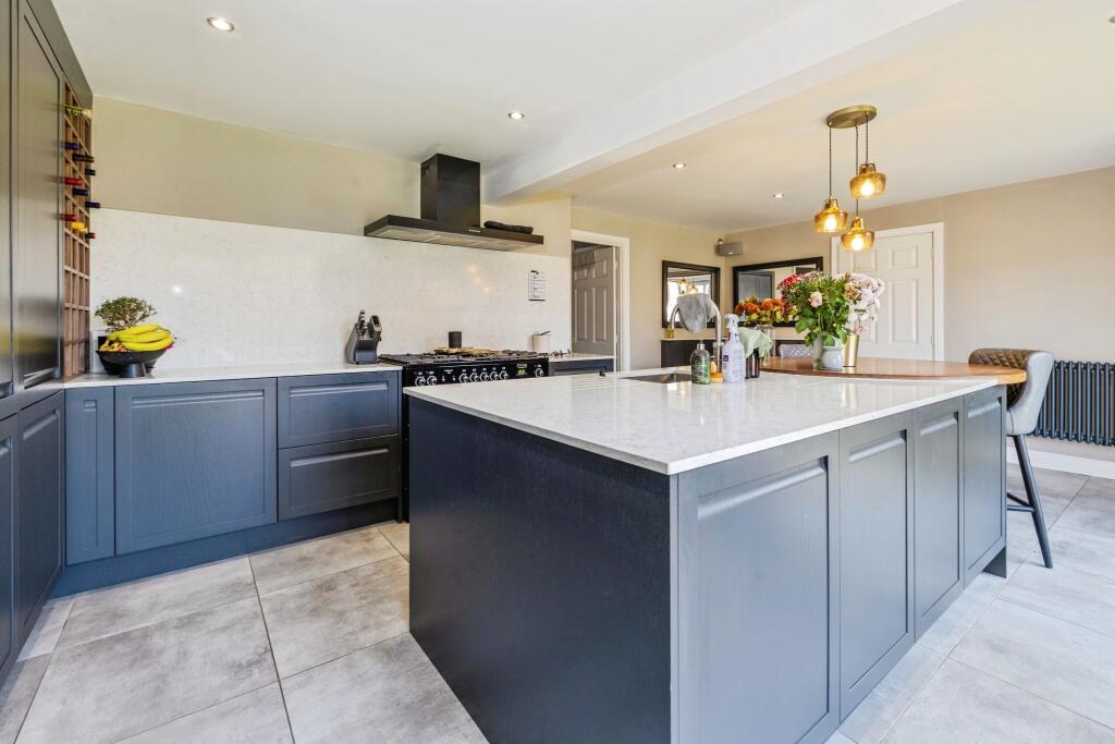 House in West Lindsey, Sudbrooke CP - View 3