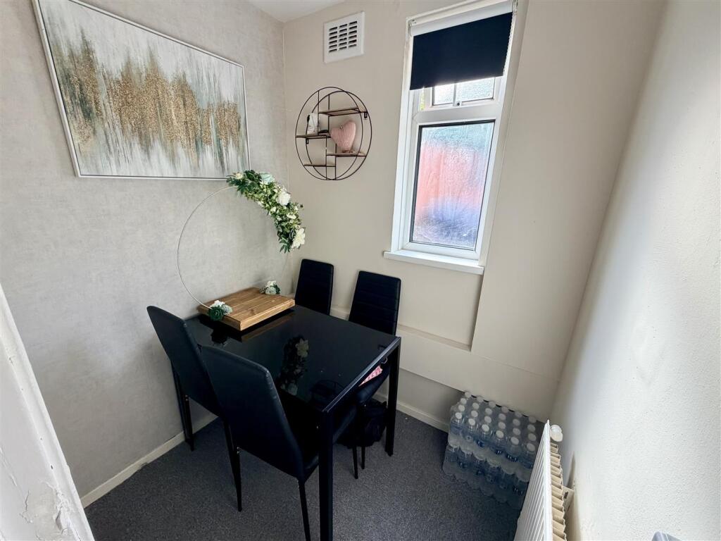 House in Tamworth, Glascote - More