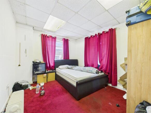 Bedroom 1 (Flat 1)