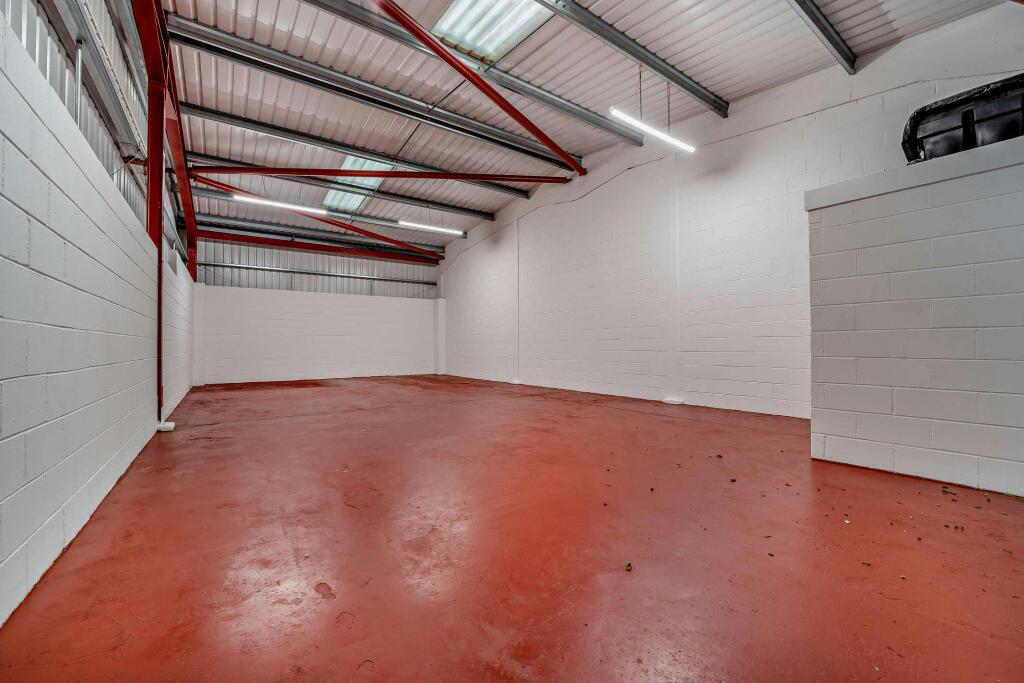 8633499interior06800.jpg