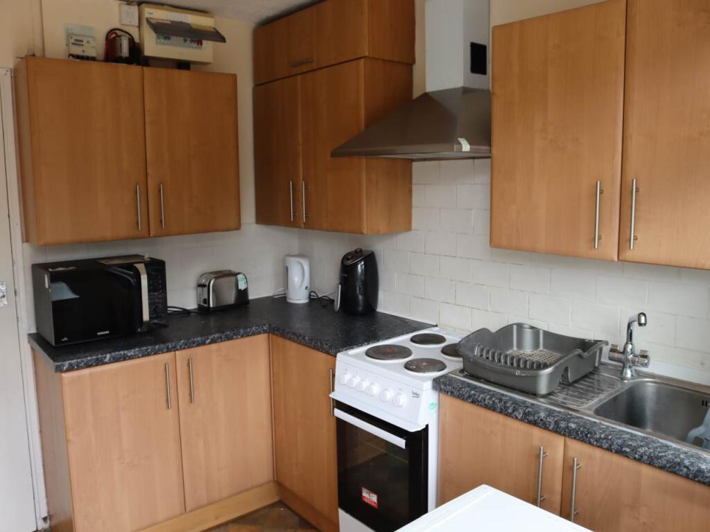 Lark Rise, Hatfield, Hertfordshire - View 4