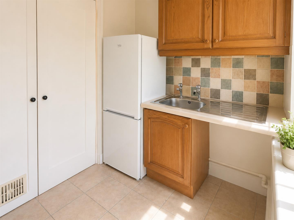 House in Portishead, North Somerset - More