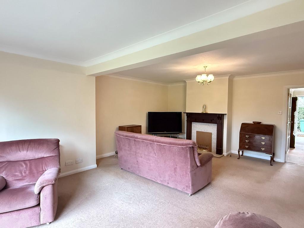 Coombe Road, Steyning, BN44 3LF photo 4