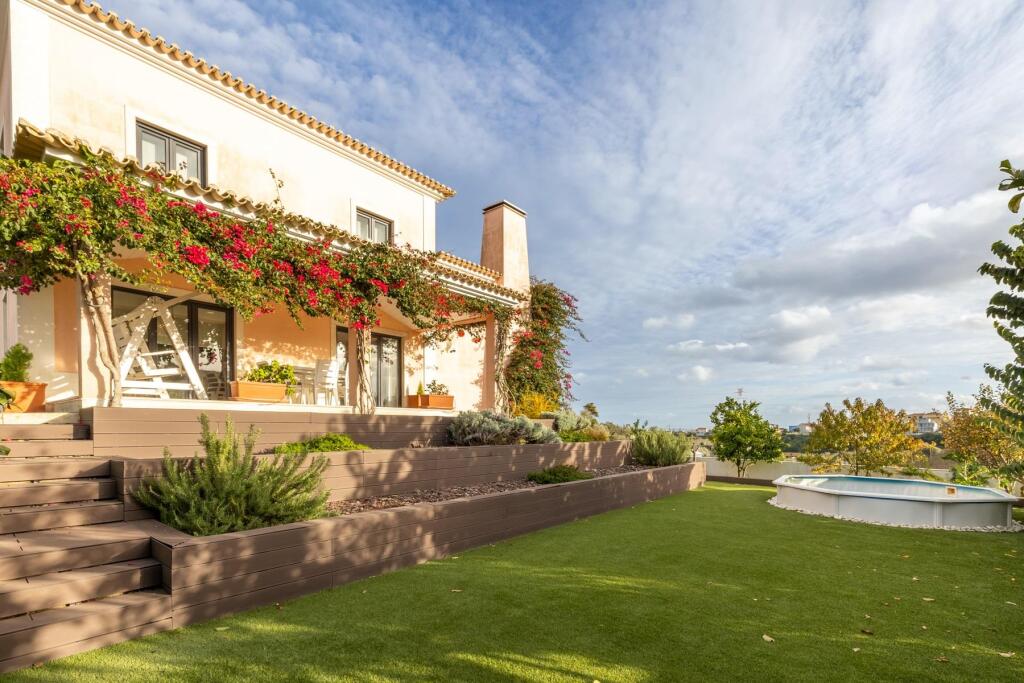 Main image of property: Lisbon, Loures