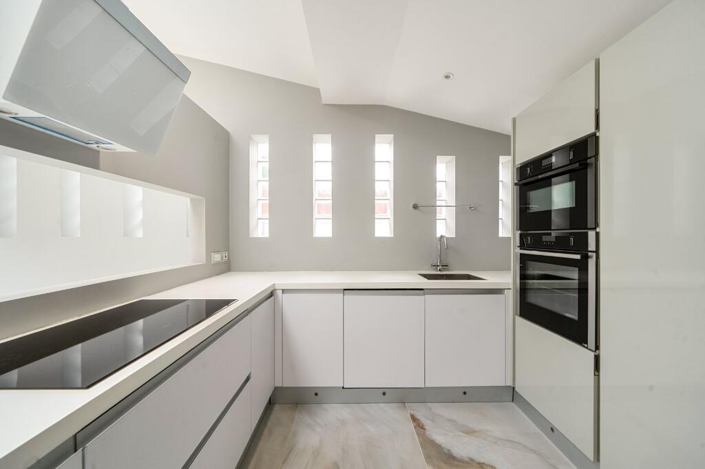 House in London - View 4