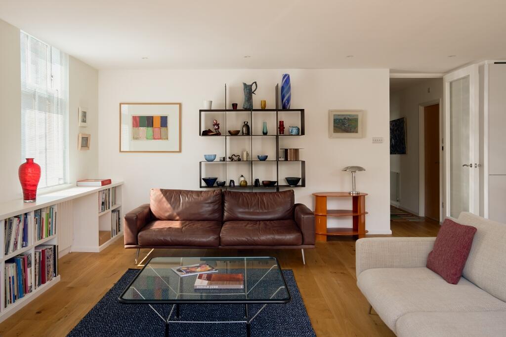 Apartment in Twickenham - View 4