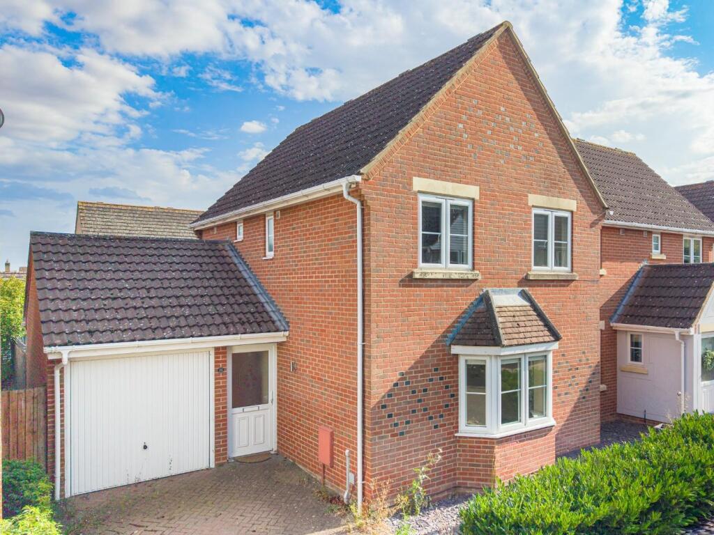 Main image of property: Maple Way, Dunmow