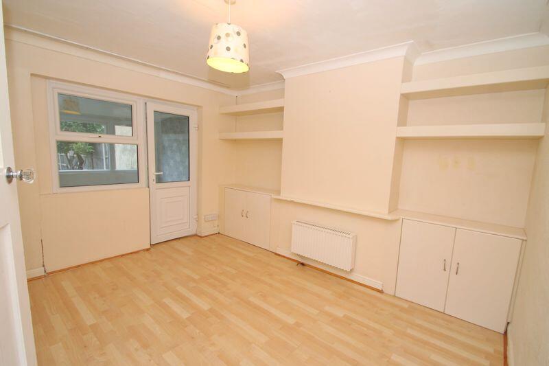 House in London, London Borough of Harrow - View 4