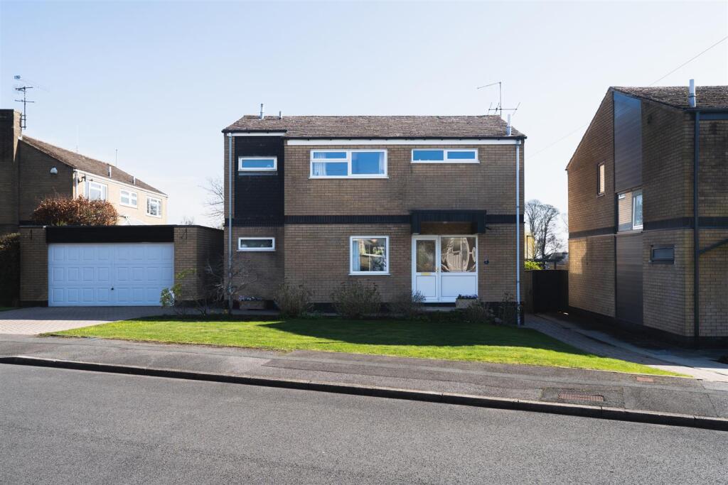 Main image of property: Causeway Glade, Sheffield