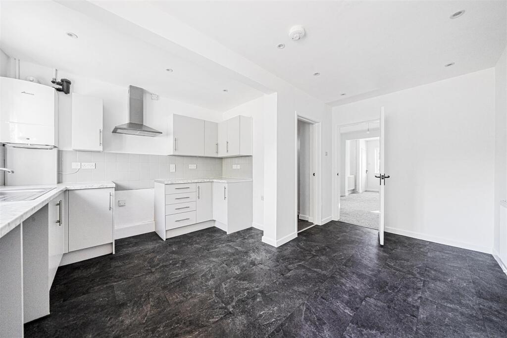 House in Dilton Marsh, Hisomley - View 4