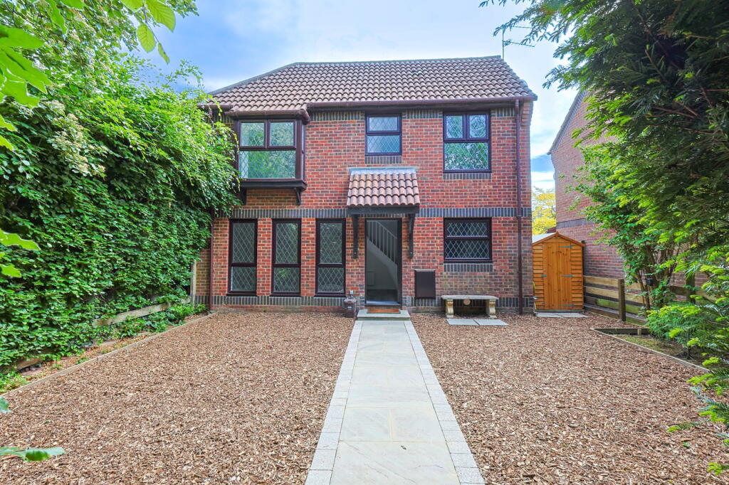 Main image of property: Alexander Close, Barnet, EN4