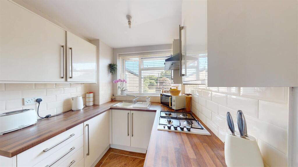 House in Pontyclun, Talbot Green - View 3