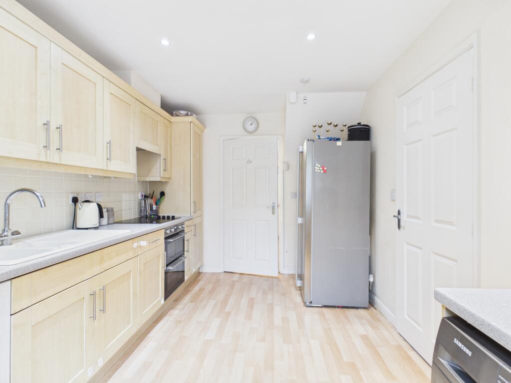 Causton Road, Beggarwood, Basingstoke, RG22 - View 2